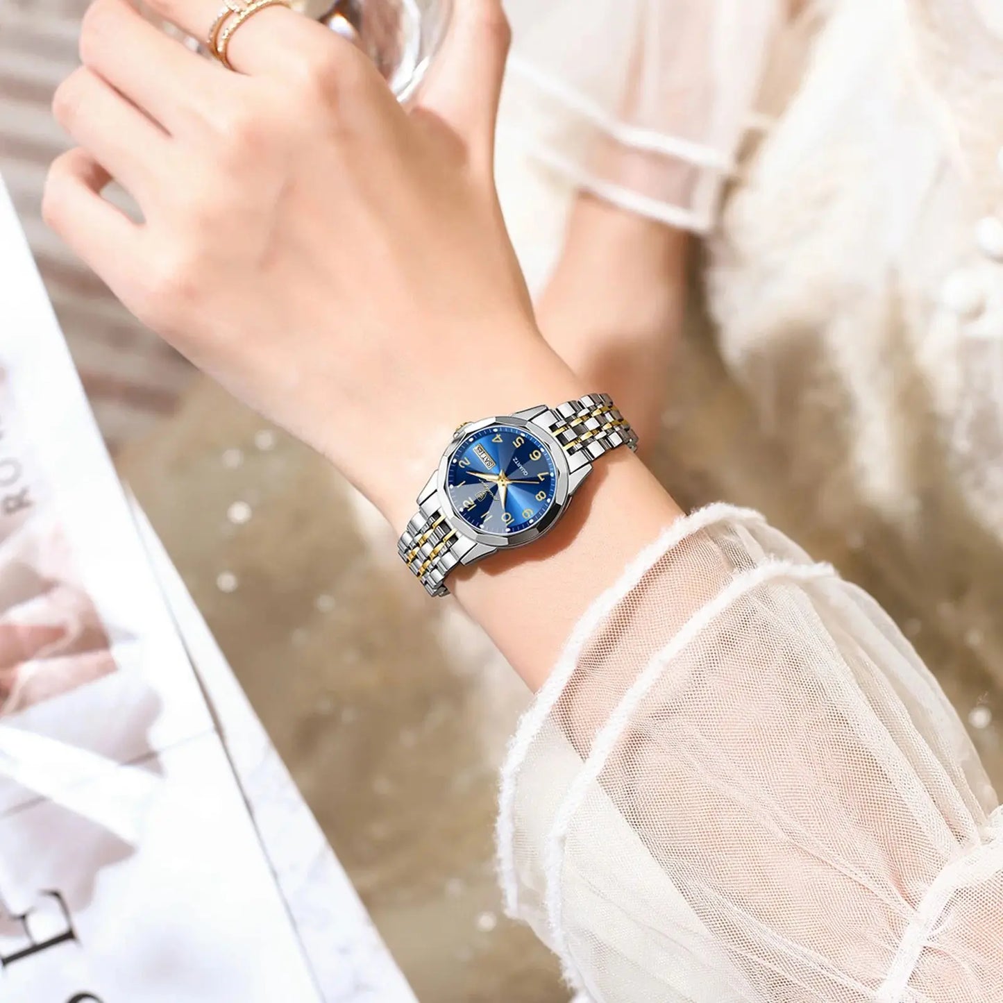 POEDAGAR Luxury Ladies Waterproof Luminous Quartz Watch.