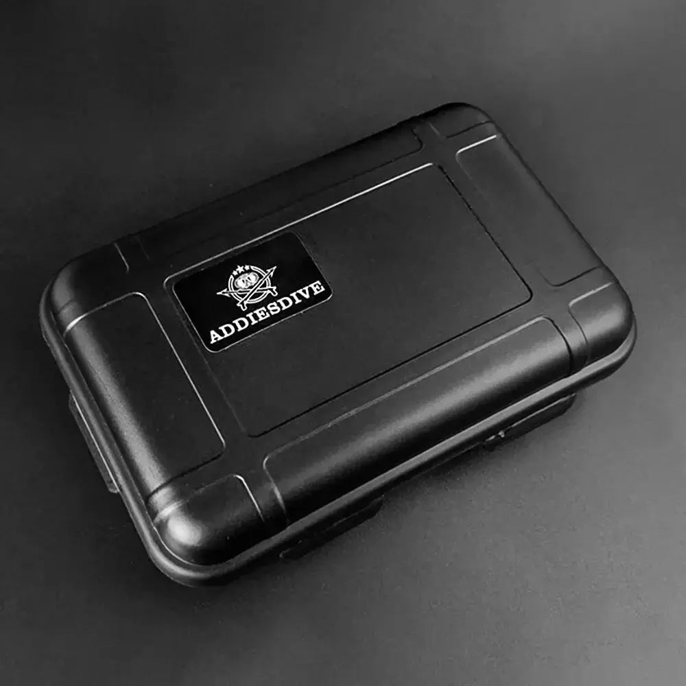 ADDIESDIVE 20 bar waterproof men's watch case with durable black exterior for protection and travel